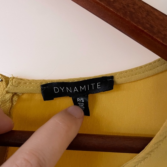 Dynamite yellow blouse - Picture 4 of 4